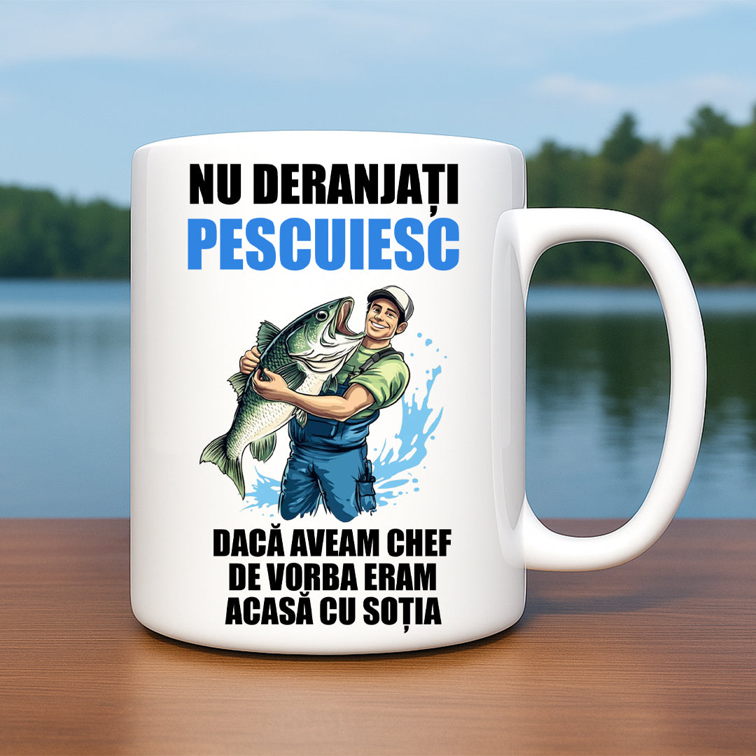 Cană pentru pescar cu mesaj: Nu deranjați, pescuiesc